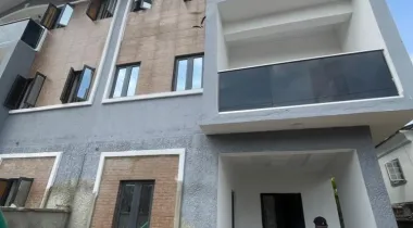 Brand new  4  four semi detached duplex  )2 )in a compound for rent in a code for access Estate