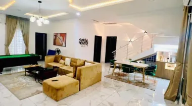 Exclusive 1 Bedroom Shortlet Apartment