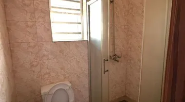 2 unit  room upstairs available for rent in a shared apartment