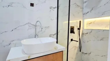 5-BEDROOM FULLY DETACHED LUXURY DUPLEX