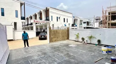 5 BEDROOM FULLY DETACHED DUPLEX WITH BQ FOR SALE