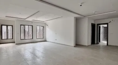 FULLY SERVICED 4 BEDROOM APARTMENT WITH BQ