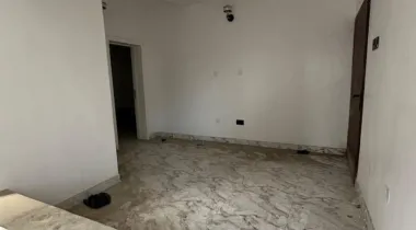 4 bedroom Full detached house with bq