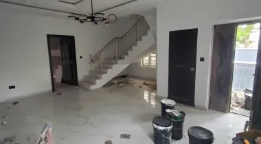 3 bedroom duplex with bq 