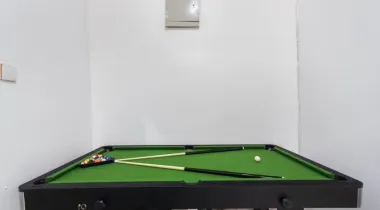 3bed furnished as a 2.bed with a room cinema