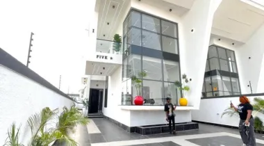 5 Bedroom Fully Detached Duplex