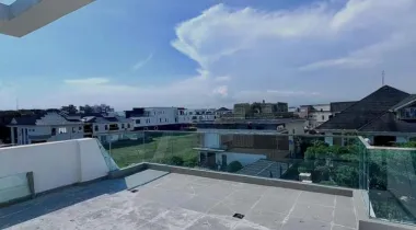 COWRIE CREEK , IKATE LEKKI | N1B CONTEMPORARY 5 BEDROOM SEMI-DETACHED HOME WITH ELEVATOR , SWIMMING POOL, CINEMA , ROOF TOP TERRACE FOR SALE‼️‼️