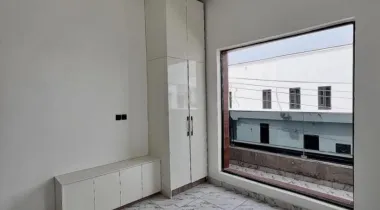 5 Bedroom Fully Detached Duplex