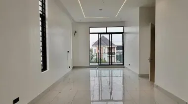 LEKKY COUNTY, LEKKI | N600MCONTEMPORARY 5 BEDROOM FULLY DETACHED DUPLEX WITH SWIMMING POOL, 6 CARS SPACE FOR