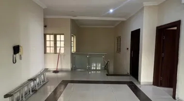 5 BED || 12 MILLION || LEKKI PHASE 1, LAGOS