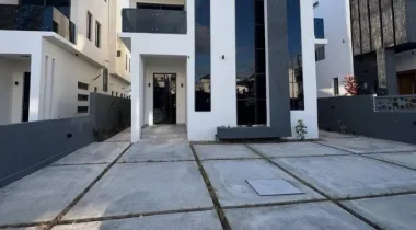 5 Bedroom Fully Detached Duplex For Rent