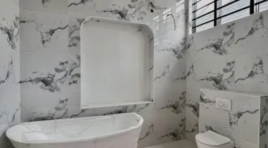 5 BEDROOM FULLY DETACHED DUPLEX