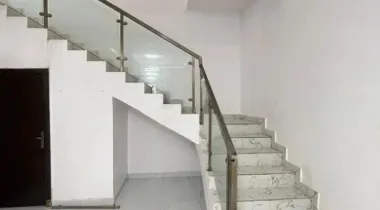 Exquisite 3 Bedroom Terrace Duplex