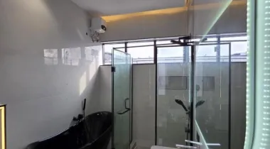 Exquisitely Detailed 5 Bedroom Fully Detached with Private Swimming Pool