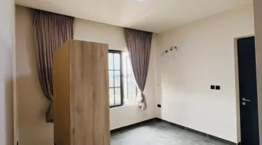1/2 BED || 150/300 MILLION || LEKKI PHASE 1, LAGOS