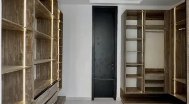 BEDROOM FULLY DETACHED DUPLEX FOR SALE