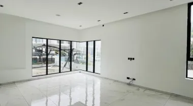 For Sale: 5 Bedroom Fully Detached Duplex and Bq with swimming pool 