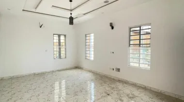 Luxurious Fully detached  Duplex 5 Bedroom with BQ and Security post