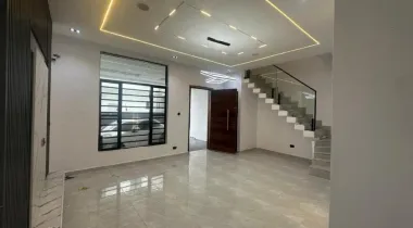 5 Bedroom Fully Detached Duplex