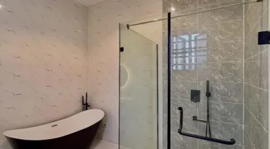 📍ORCHID LEKKI | 5 BED | N330M NET📌 5 BEDROOM FULLY DETACHED DUPLEX WITH SWIMMING POOL, SPACIOUS ROOMS, AMPLE PARKING SPACE, BQ FOR SALE‼️