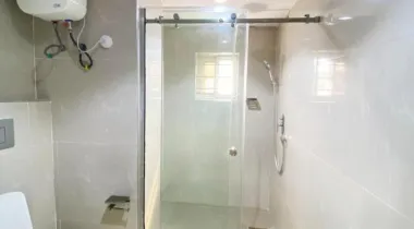 3 BEDROOM APARTMENT AVAILABLE AT LEKKI PHASE 1, LEKKI, LAGOS STATE.