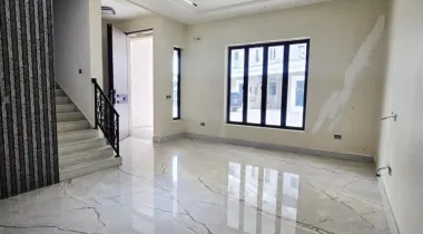 5 BEDROOM TERRACE  DUPLEX WITH SWIMMING POOL AT IKOYI LAGOS