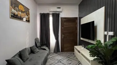 4 bedroom semi-detached duplex with a BQ.