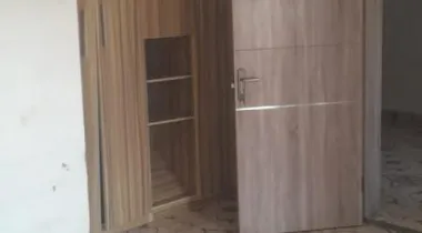 2bed rooms upstairs flat