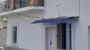 2bed rooms upstairs flat