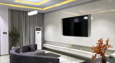 luxury 4 bedroom apartment for your home away from home experience .