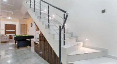 luxury 3/4 bedroom  luxurious apartment for your home away from home experience .