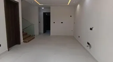 4 Bedroom Terrace Duplex With Bq