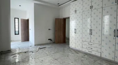 4 Bedroom Semi Detached for RENT at Chevron.