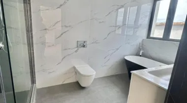 This luxury development  comprises of 5bedroom luxury detached duplexes with BQ*