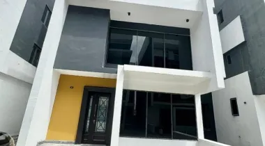 This luxury development  comprises of 5bedroom luxury detached duplexes with BQ*