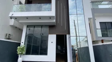 Tastefully Built 5 Bedroom Fully Detached Duplex with a Boys Quarter and Swimming Pool is Available For Sale at Ajah, Ajah Lagos.*