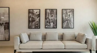 Beautiful Sea View Luxury 3Bedroom Apartment with, Elevator, Spacious Balcony &amp; Wine Bar