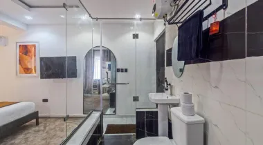 *A Spacious Luxury 1 bedroom with PS5, 2 Balconies &amp; Private Gym*