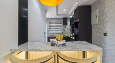 Spacious Luxury 1 bedroom with PS5, 2 Balconies &amp; Private Golf Area