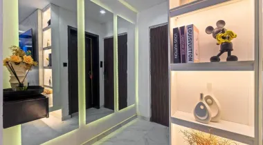 Spacious Luxury 1 bedroom with PS5, 2 Balconies &amp; Private Golf Area