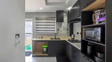 Spacious Luxury 1 bedroom with PS5, 2 Balconies &amp; Private Golf Area