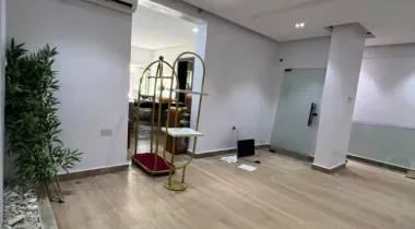 Office/ Shop Space Available For RENT and Located at Lekki phase 1.