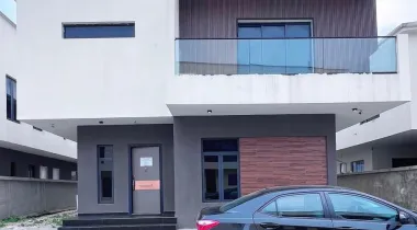 5 Bedroom Fully Detached Duplex With Swimming Pool For SALE Located at Lekki Phase 1.