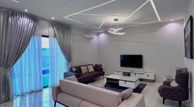 5 Bedroom Fully Detached Duplex With Swimming Pool For SALE Located at Lekki Phase 1.