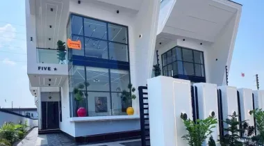 📍AJAH LAGOS | 5 BED | N350M CONTEMPORARY STYLED 5 BEDROOM FULLY DETACHED DUPLEX WITH SWIMMING POOL