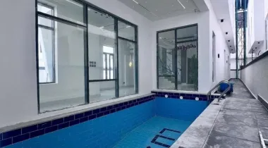 📍AJAH LAGOS | 5 BED | N350M CONTEMPORARY STYLED 5 BEDROOM FULLY DETACHED DUPLEX WITH SWIMMING POOL