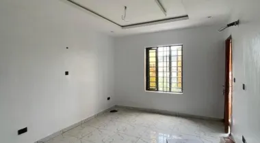 *SALES ALERT* 3 Bedroom terrace duplex with BQ .
