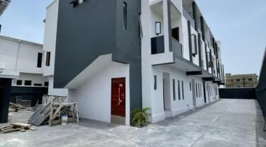 *SALES ALERT* 3 Bedroom terrace duplex with BQ