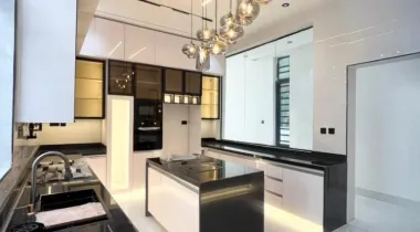 5Bedrooms Fully-Detached Duplex with Bq for Sale!