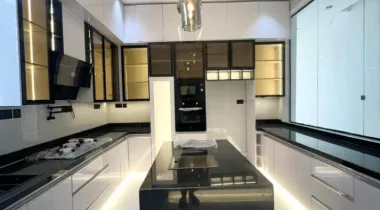 5Bedrooms Fully-Detached Duplex with Bq for Sale!